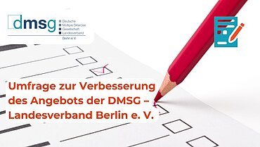 Bleistift, der Kästchen auf einem Zettel ankreuzt.  